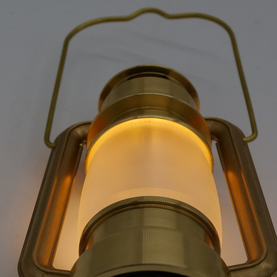 Namonaki Lantern Hatenaki — 真鍮製ランタンカバー